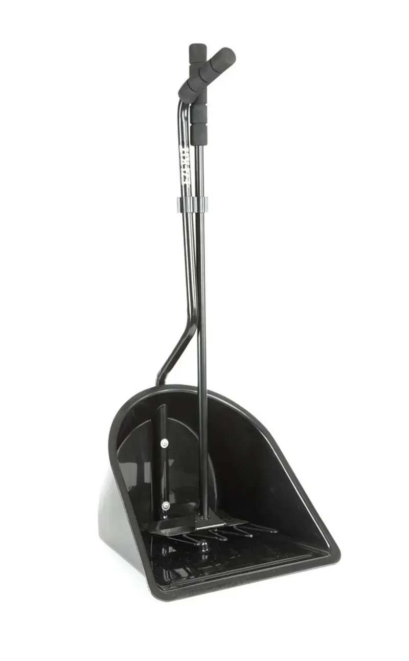 Ezi-Kit Manure Scoop in Black