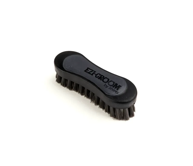 EZI-GROOM Grip Face Brush BLACK Small